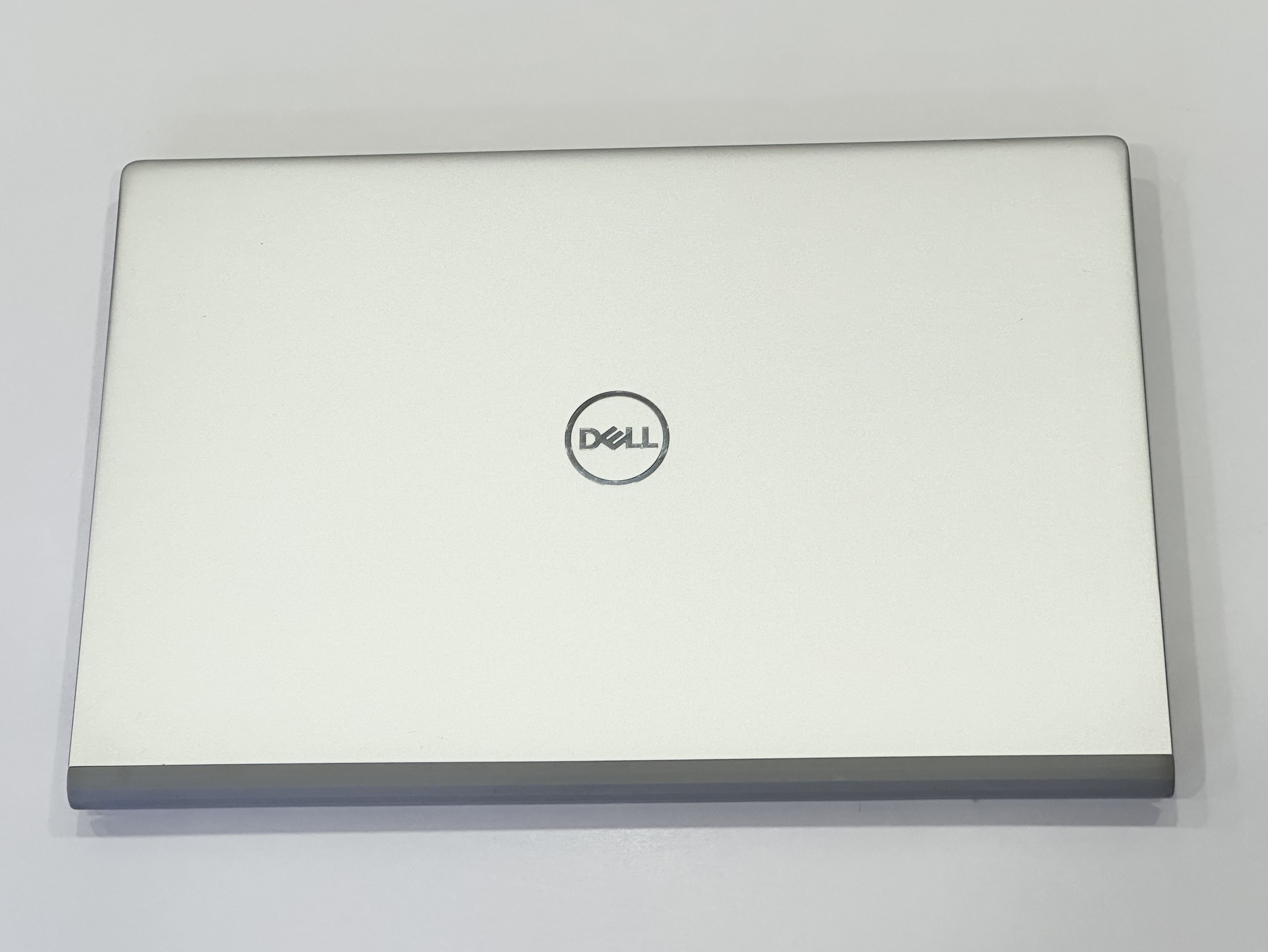 Dell Inspiron 5402 I5 1135G7 Ram 16Gb SSD 512Gb 14 Inch FullHD