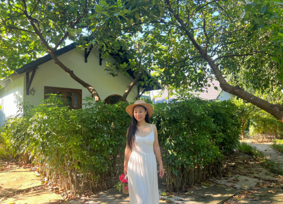 Apricot House - Nhà Mơ