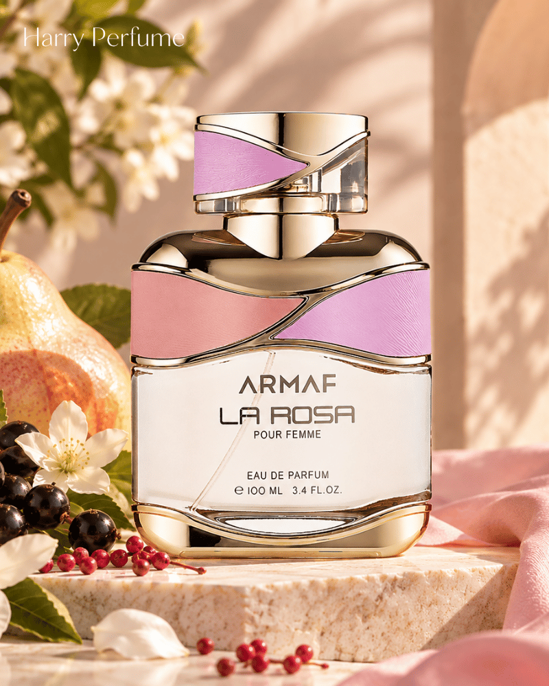 La Rosa có khả năng lưu hương khá, với lớp hoa và nền ngọt ấm duy trì lâu hơn hương trái cây ban đầu.