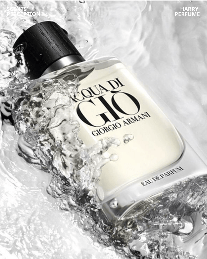 Acqua di Giò Parfum mở đầu tươi mát, chuyển sang biển sâu khoáng chất, kết thúc ấm áp gỗ nam tính, tinh tế, cuốn hút