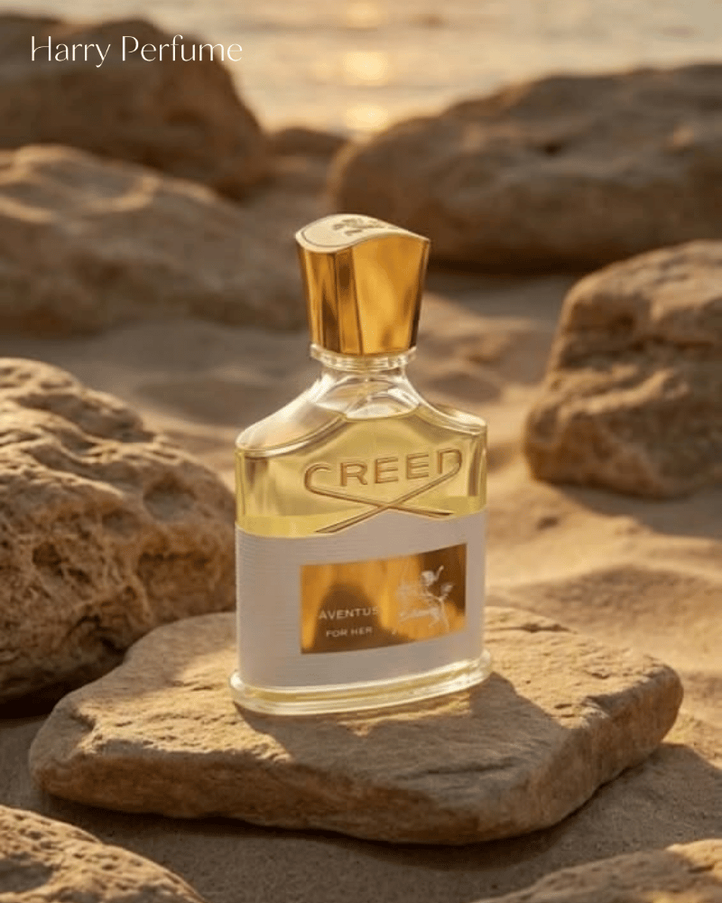 Creed Aventus For Her EDP hòa quyện hoa hồng Bulgaria, dứa và tiêu hồng, vừa nữ tính vừa quyến rũ.