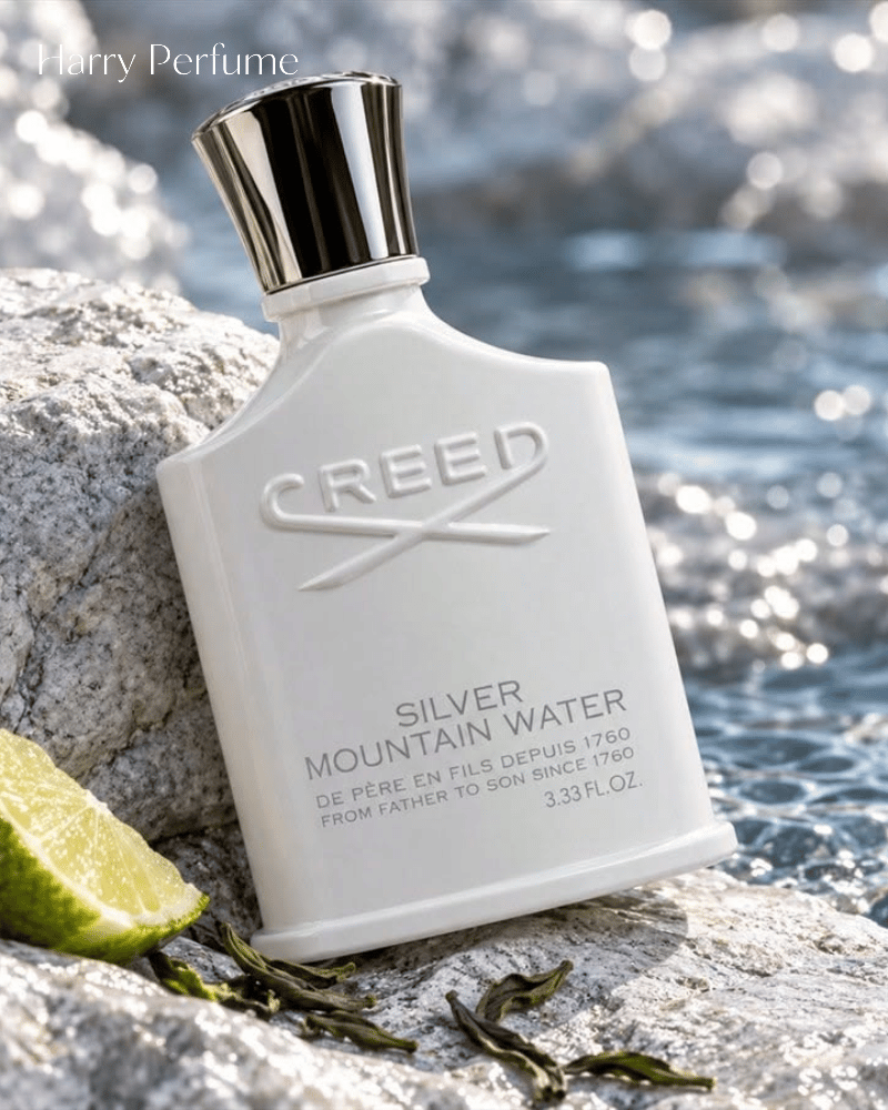 Creed Silver Mountain Water EDP ra mắt năm 1995, mang hương cam chanh, trà xanh và xạ hương tinh tế.