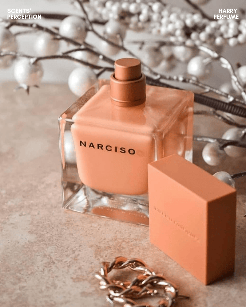 Narciso Ambree EDP có độ lưu hương tốt và ổn định, bám da khoảng 6–8 giờ
