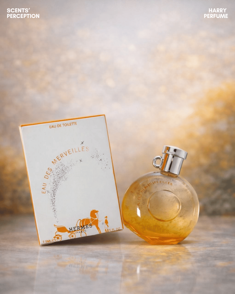 Eau des Merveilles kết hợp citrus sáng, elemi khô cay và benzoin ấm, tạo chất woody amber thanh lịch, khác biệt.