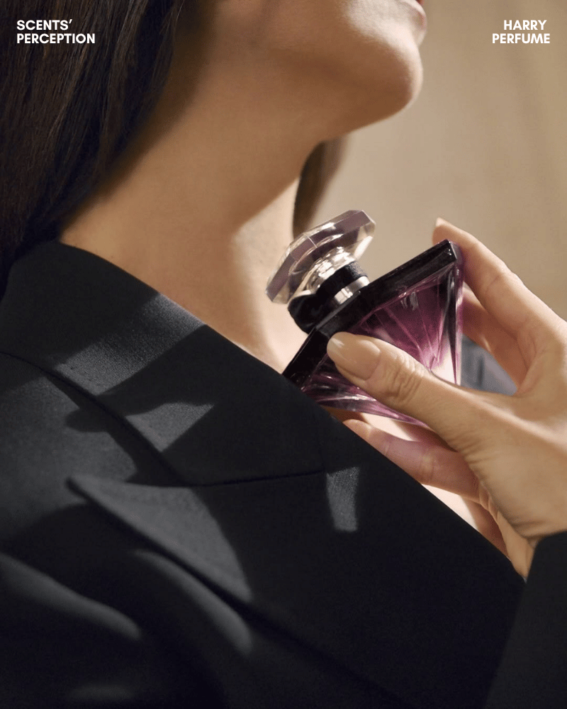 La Nuit Trésor EDP nổi bật với thiết kế kim cương đen, hoa hồng đen, thể hiện vẻ đẹp bí ẩn, quyến rũ.