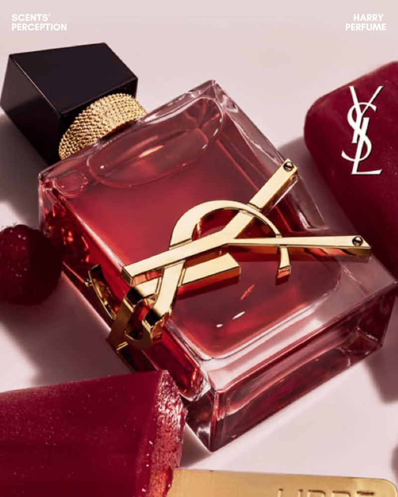 Berry Crush mở đầu ngọt mọng, tươi sáng với mâm xôi và quýt mandarin, trẻ trung nhưng vẫn thanh thoát.
