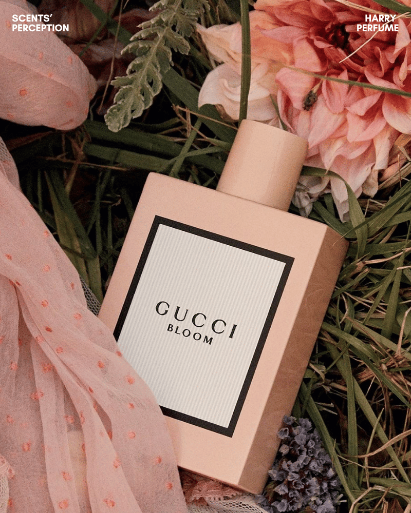 Gucci Bloom EDP nổi bật hương hoa trắng nữ tính, trưởng thành, phù hợp mẹ yêu phong cách thanh lịch, tinh tế.