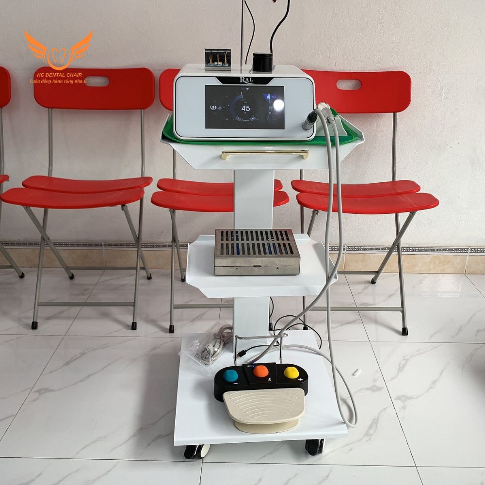 XE ĐẨY 3 TẦNG CÓ Ổ CẮM