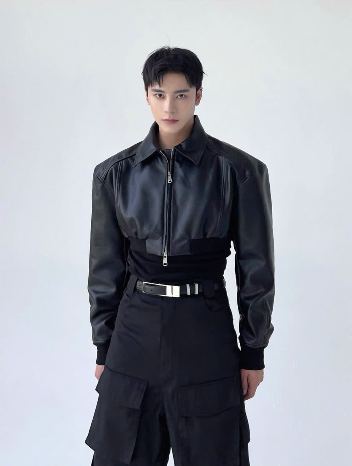 Áo Khoác Croptop Chất Liệu Da