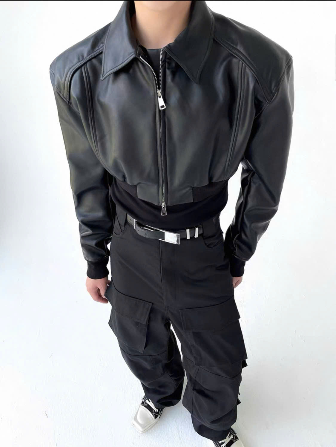 Áo Khoác Croptop Chất Liệu Da
