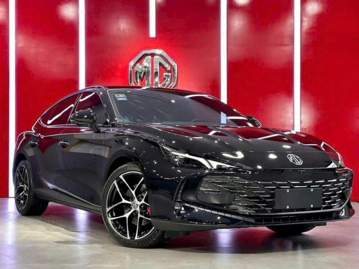 MG7 2.0T LUX