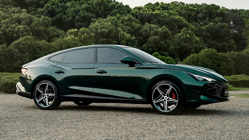 MG7 1.5T LUX