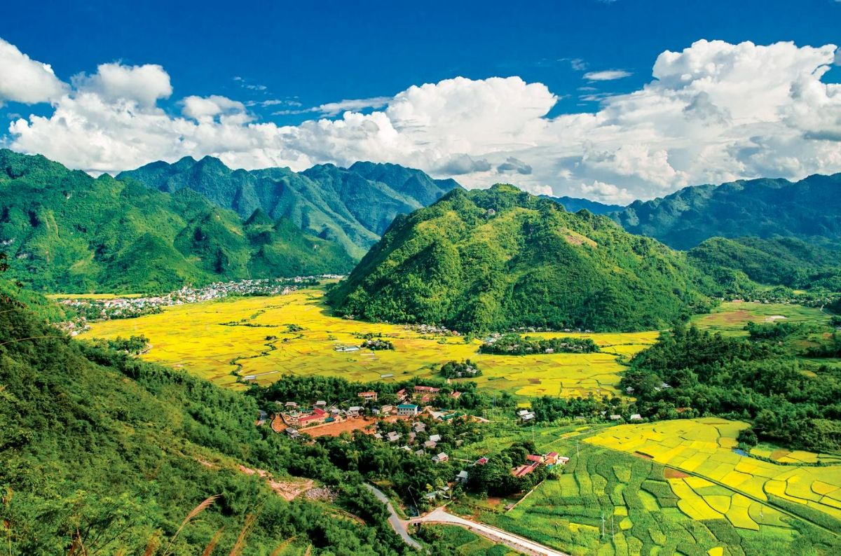Những địa điểm không thể bỏ lỡ khi đến Hòa Bình