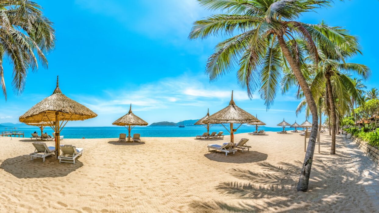 KHÁM PHÁ NHA TRANG: CẨM NANG BỎ TÚI CHO CHUYẾN ĐI HOÀN HẢO