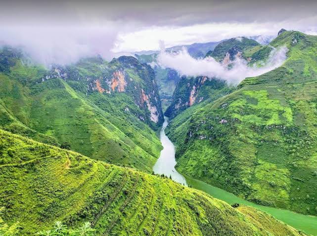 TOUR DU LỊCH HÀ NỘI – HÀ GIANG – QUẢN BẠ - YÊN MINH – ĐỒNG VĂN – LŨNG CŨ – SÔNG NHO QUẾ - HÀ NỘI