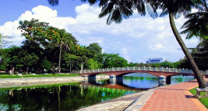 TOUR DU LỊCH HONGKONG-ĐẠI LỘ NGÔI SAO-NÚI THÁI BÌNH- MỘT NGÀY TỰ DO 4 NGÀY 3 ĐÊM