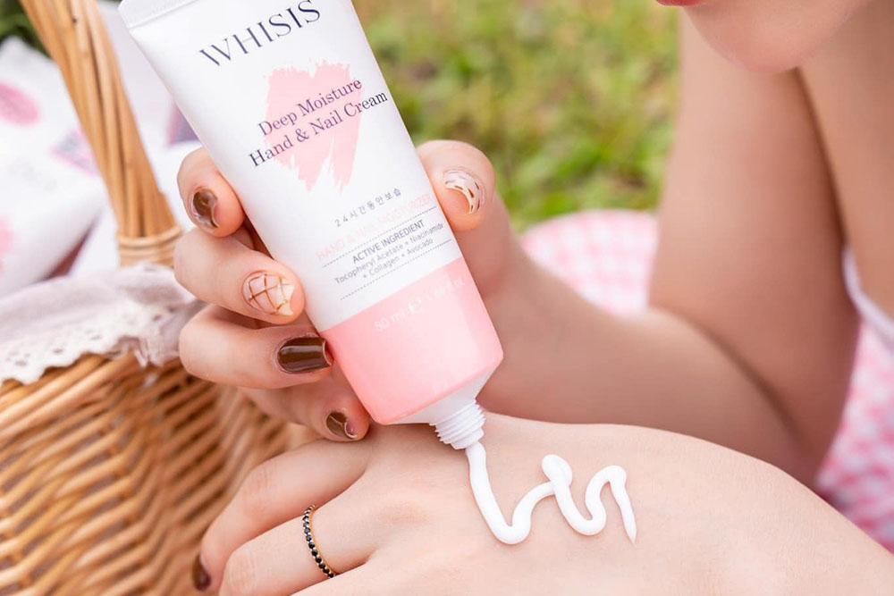 Kem Dưỡng Da Tay Whisis – Hương Nước Hoa Lancôme