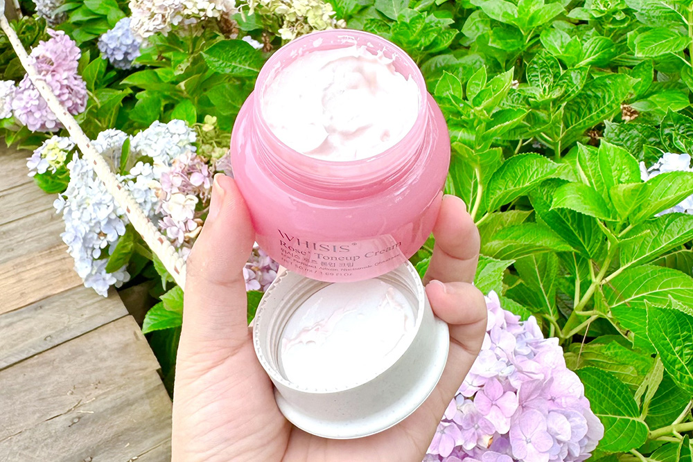 Công dụng của kem dưỡng Whisis Rose' Toneup Cream – Bí quyết da sáng hồng tự nhiên