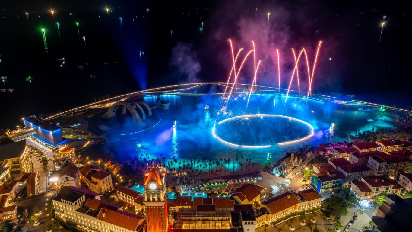 Symphony of the Sea (SOTS) Show Ticket at Sun World Hon Thom