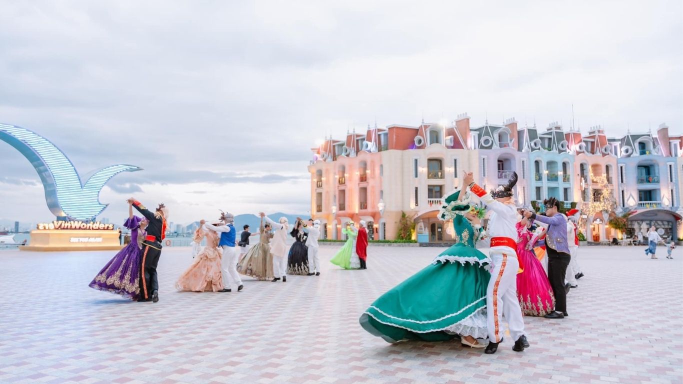 Vinpearl Nha Trang – VinWonders | Harbour | Hon Tam