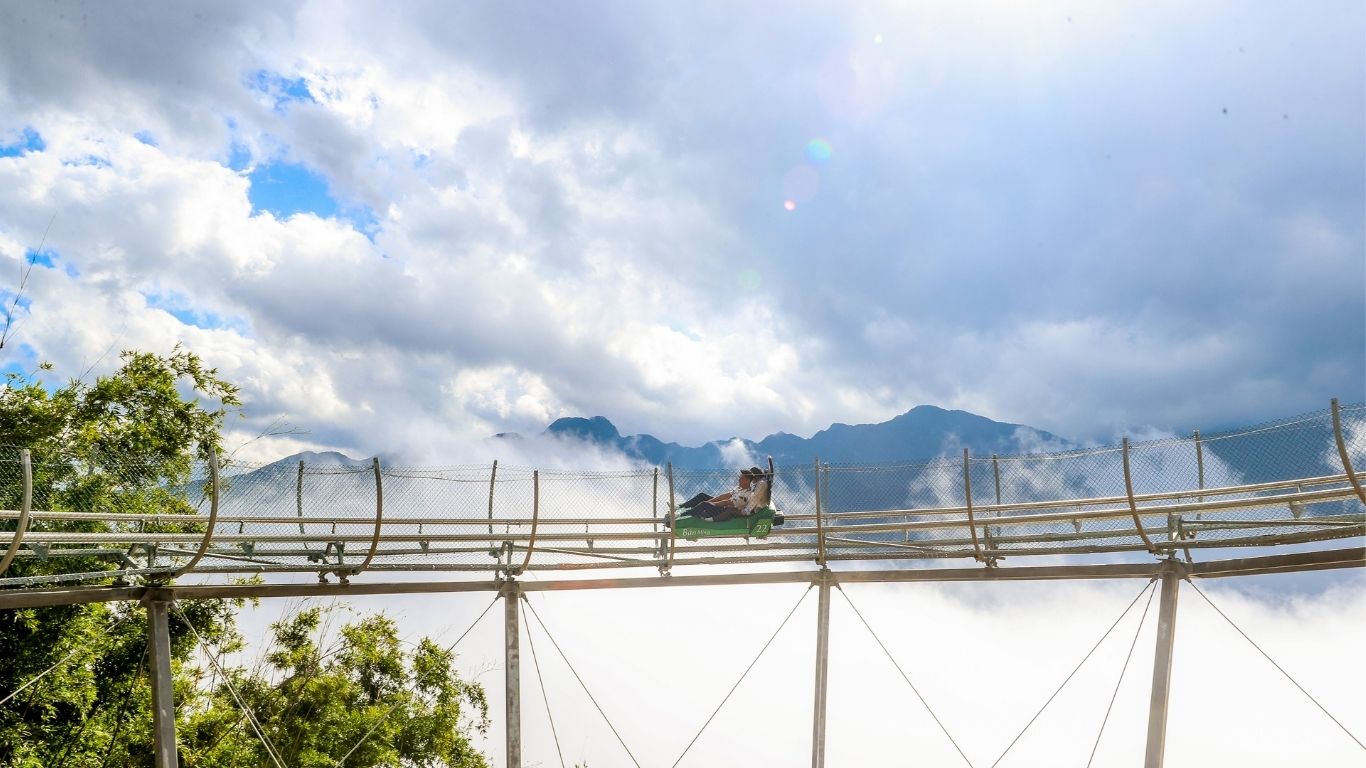 Alpine Coaster Ride – Sun World Fansipan Legend, Sa Pa