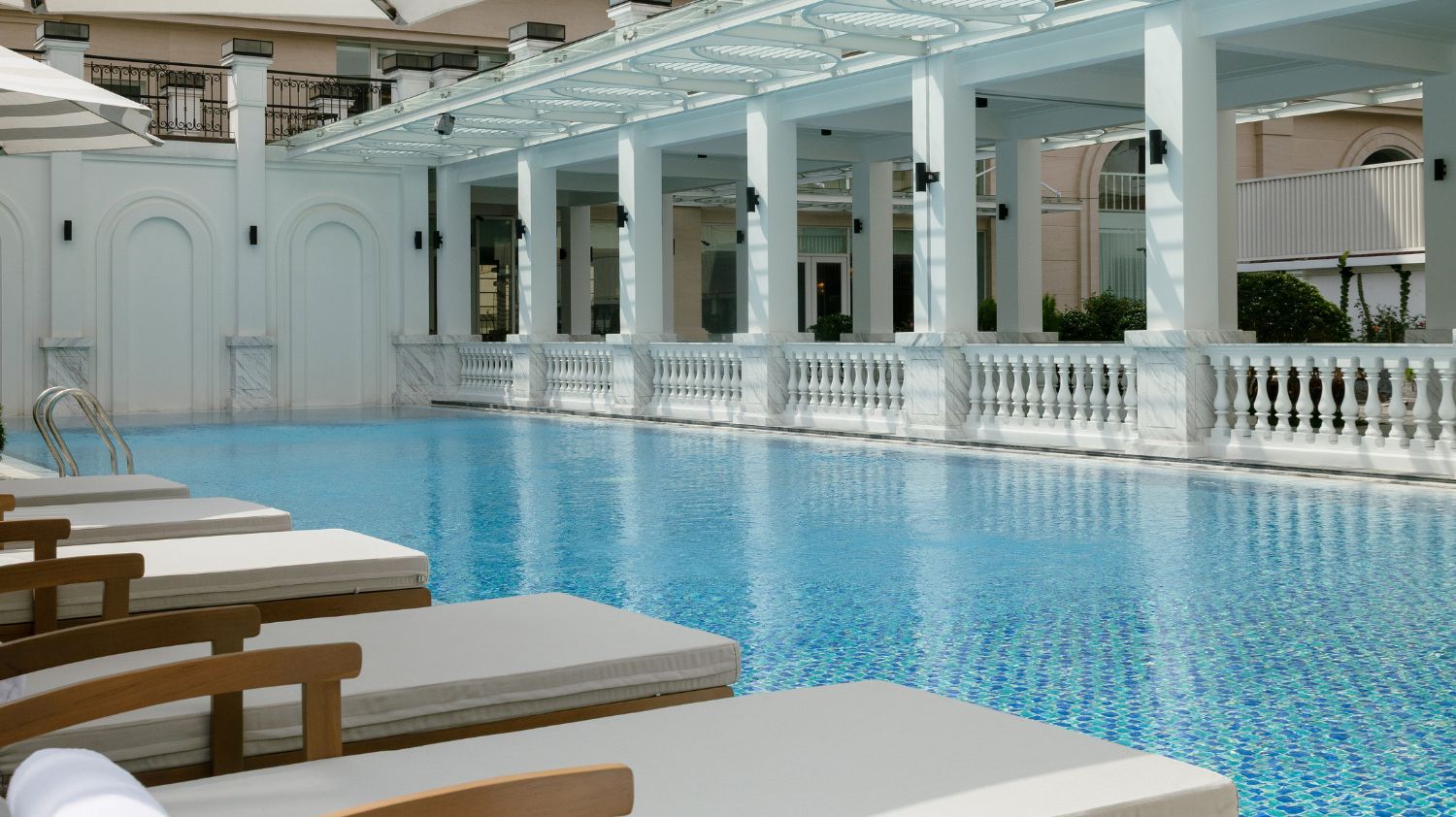 5-Star – Grand Royal Riverside Hue – Fusion Collection
