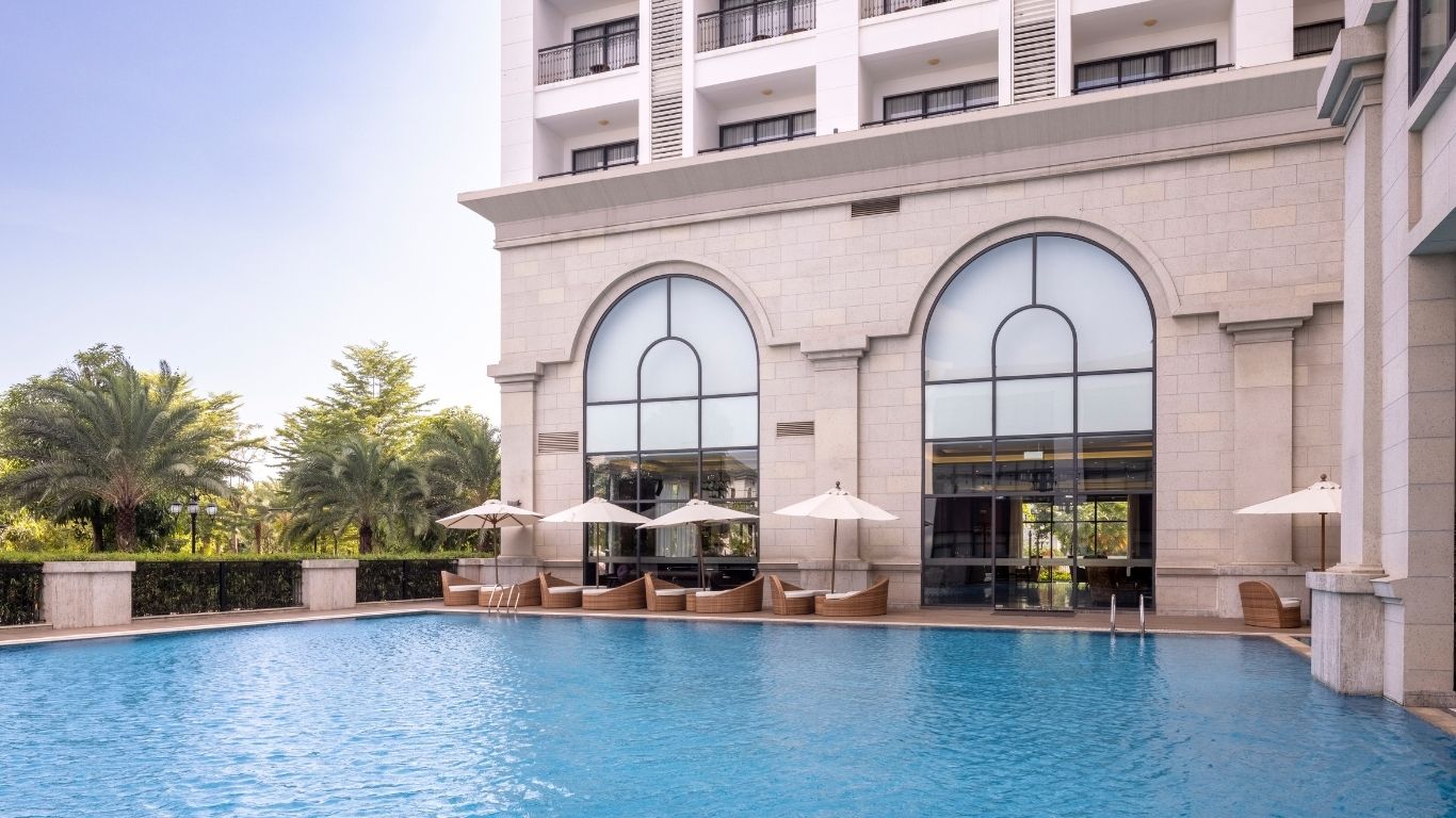 5-Star – Meliá Vinpearl Hai Phong Rivera |  “Fall Into Fun Packages”