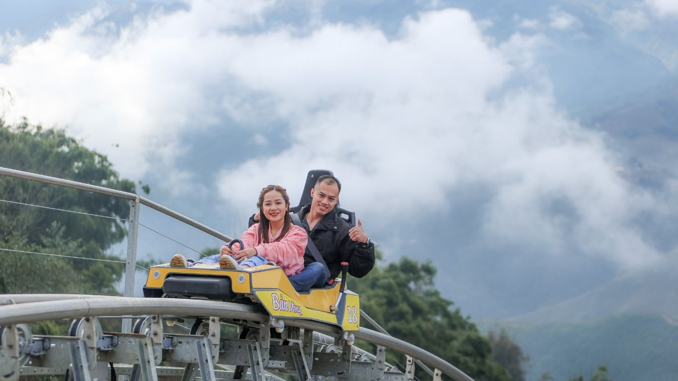 Alpine Coaster Ride – Sun World Fansipan Legend, Sa Pa