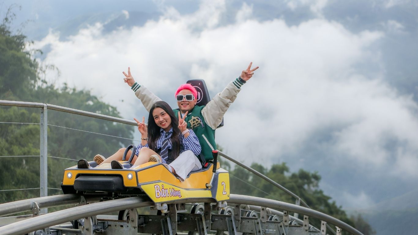 Alpine Coaster Ride – Sun World Fansipan Legend, Sa Pa