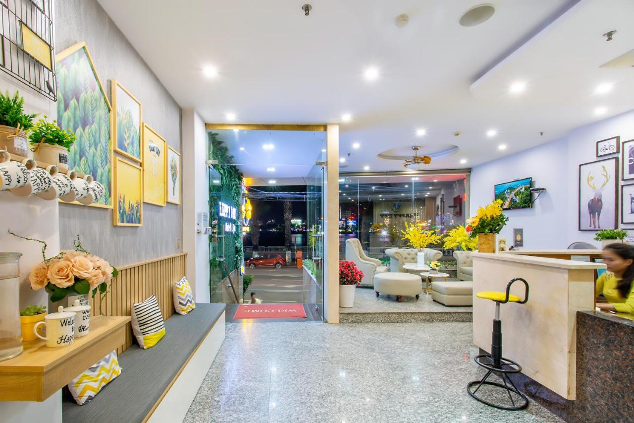 3-Star Happy Day Riverside Hotel & Spa Danang by Haviland