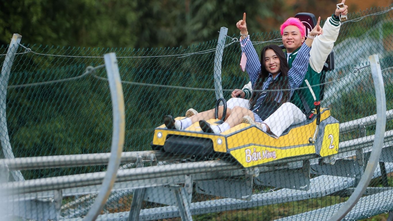 Alpine Coaster Ride – Sun World Fansipan Legend, Sa Pa