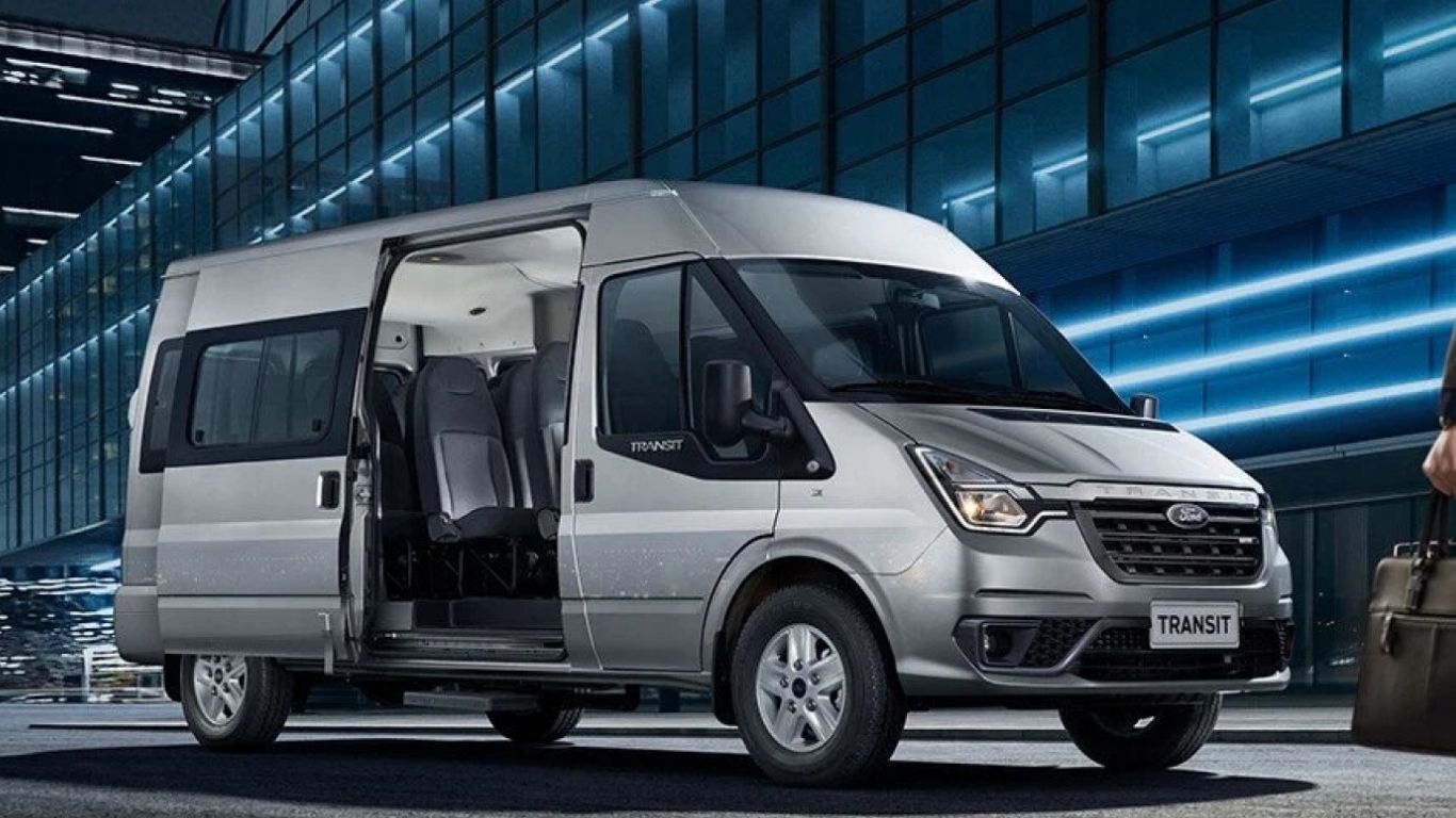 Private Car Rental Service in Hanoi (16-Seater)