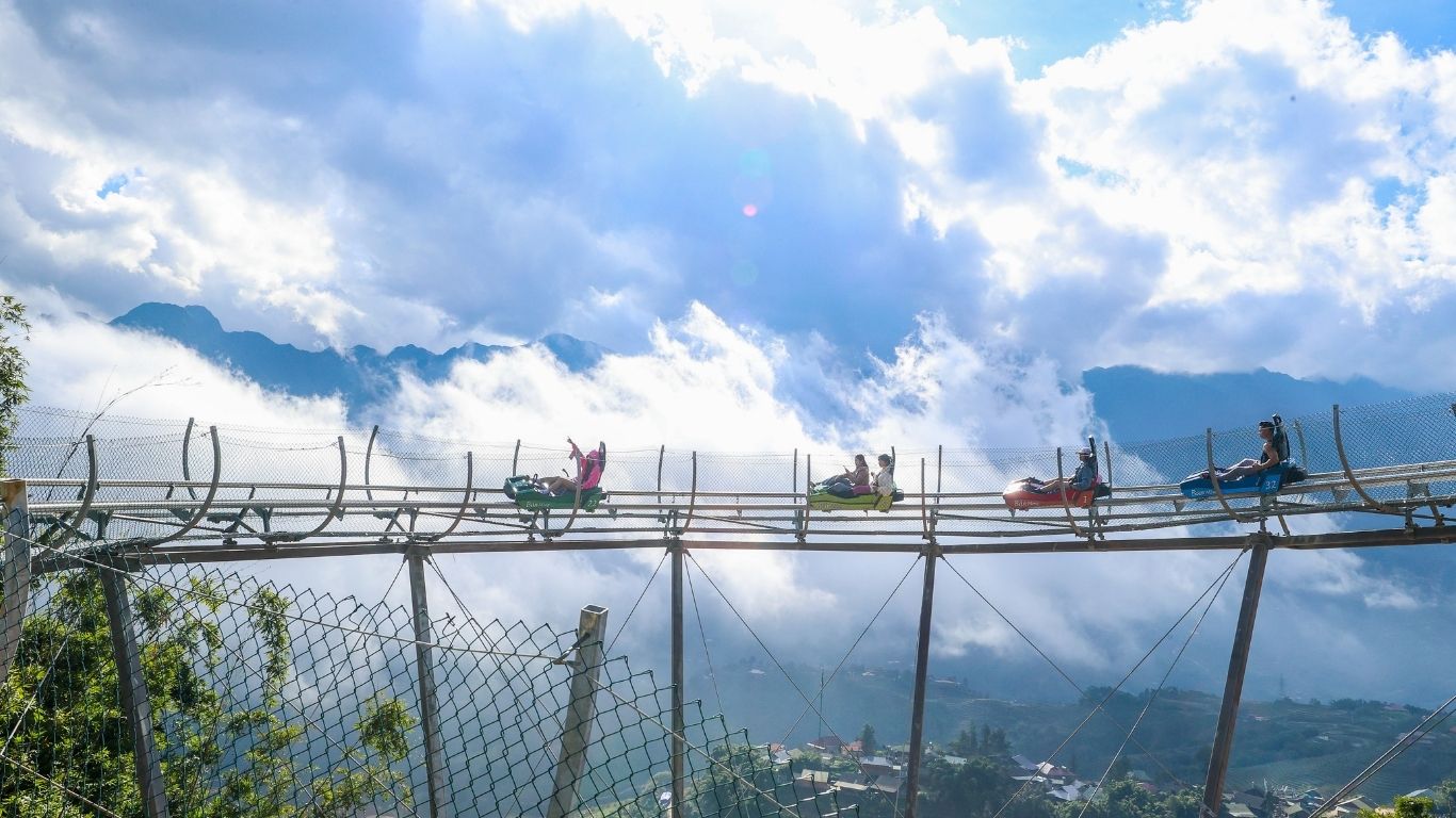 Alpine Coaster Ride – Sun World Fansipan Legend, Sa Pa