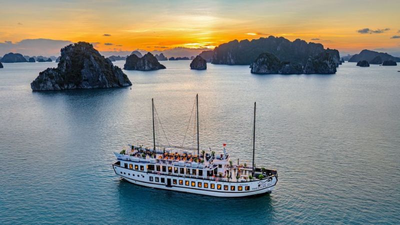 Vietnam Grand Discovery – 15 Days from North to South