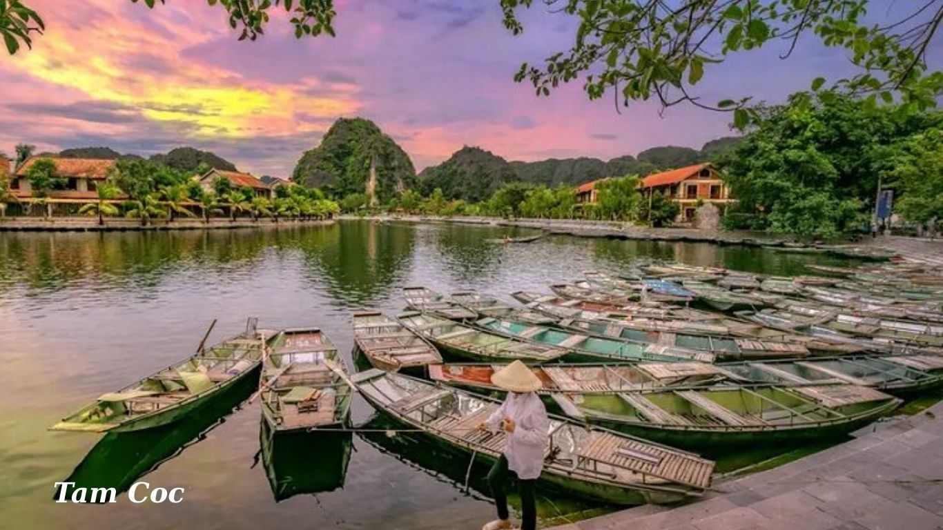 Hanoi – Lan Ha Bay – Ninh Binh – Culture & Cuisine Experience (7 Days / 6 Nights)
