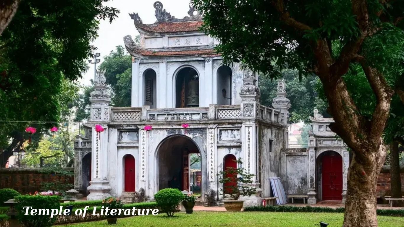 Hanoi – Lan Ha Bay – Ninh Binh – Culture & Cuisine Experience (7 Days / 6 Nights)