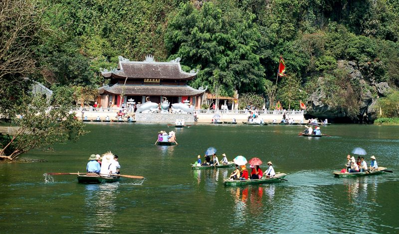 Tour Du lịch HÀ NỘI - TRÀNG AN - BÁI ĐÍNH- HẠ LONG – KDL YÊN TỬ 2N/1Đ