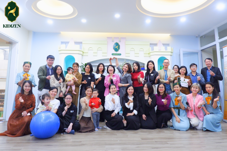Workshop: Hướng dẫn cha mẹ GIÁO DỤC SỚM TẠI NHÀ cho bé THÔNG QUA TRÒ CHƠI tại Kidizen