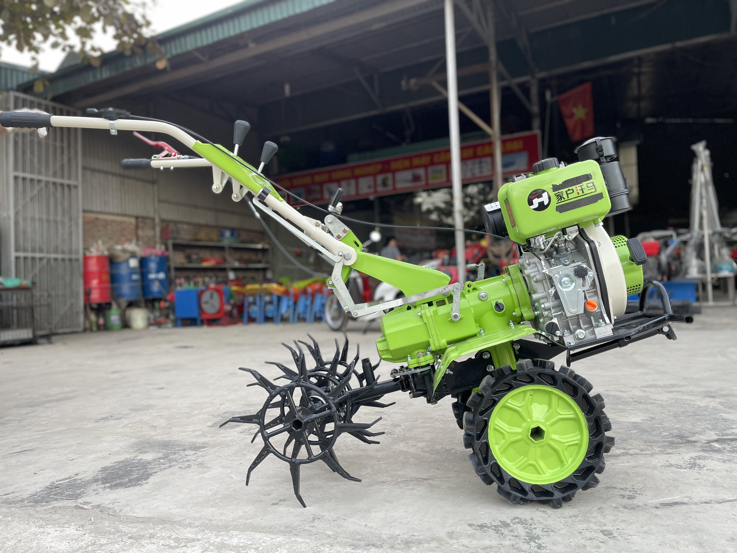 Giá Máy Xới Đất Chạy Dầu - Đơn vị cung cấp máy xới chất lượng