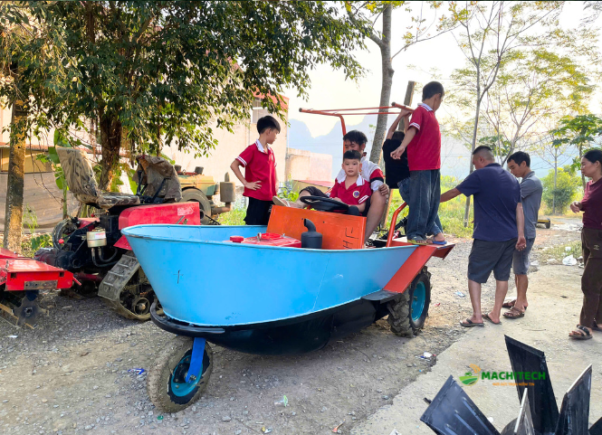 Máy cày thuyền bao nhiêu tiền?