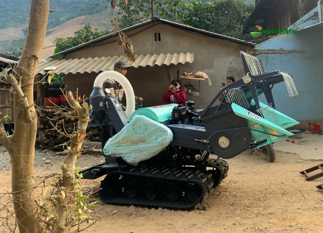 2 dòng máy gặt mini dùng cho ruộng bậc thang 3