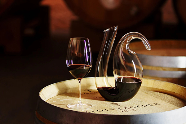 Tại sao cần sử dụng Decanter cho rượu vang?