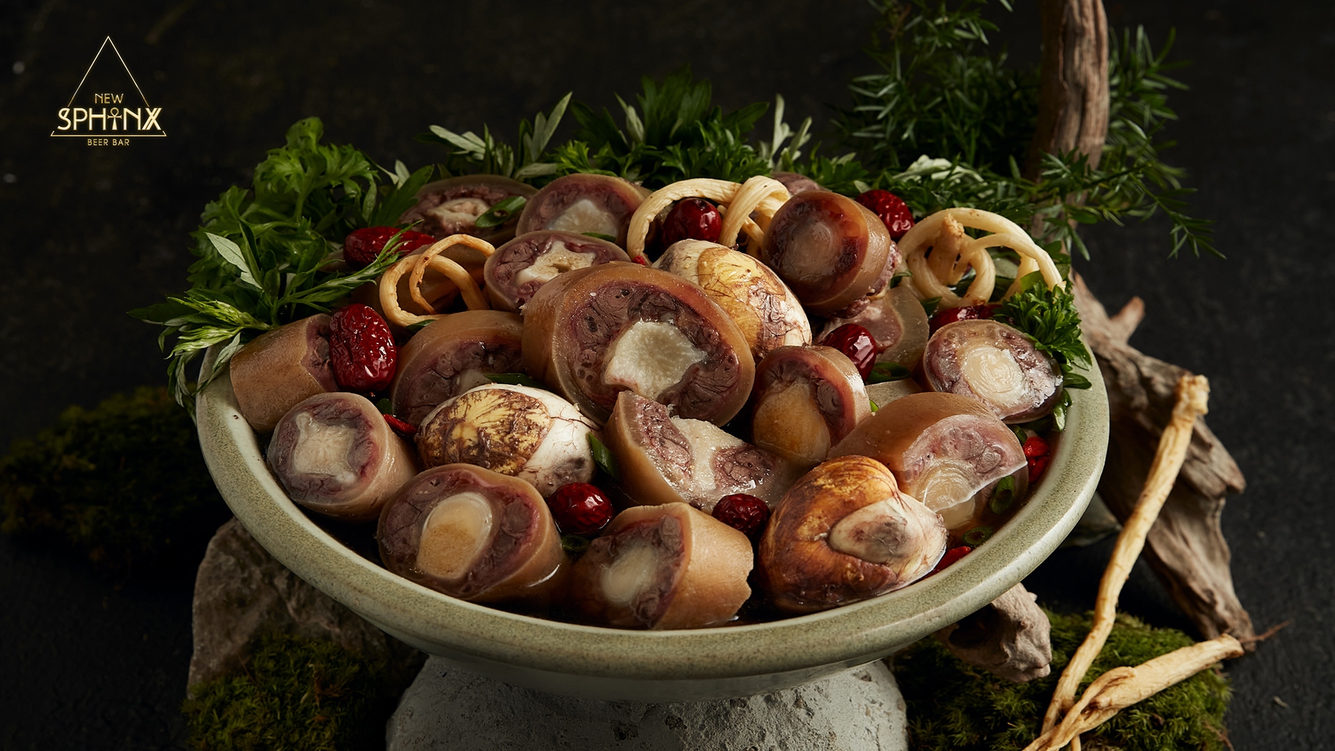 Đuôi Bò Hầm Táo Đỏ