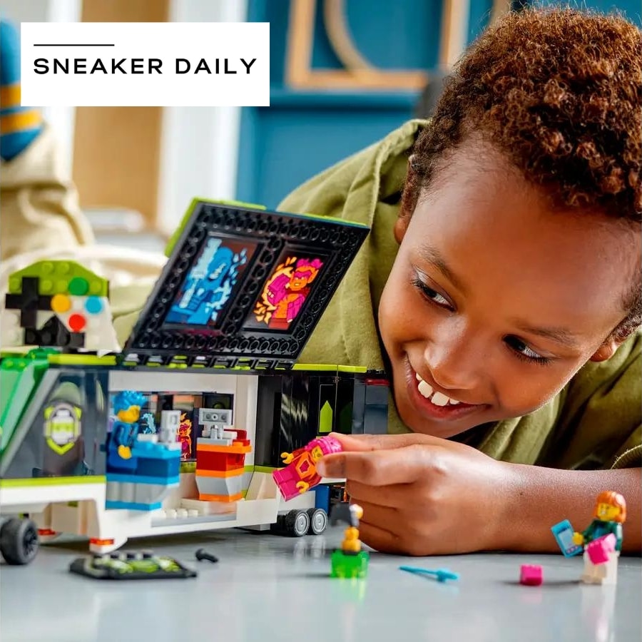 Đồ chơi xếp hình xe tải giải đấu trò chơi_8015