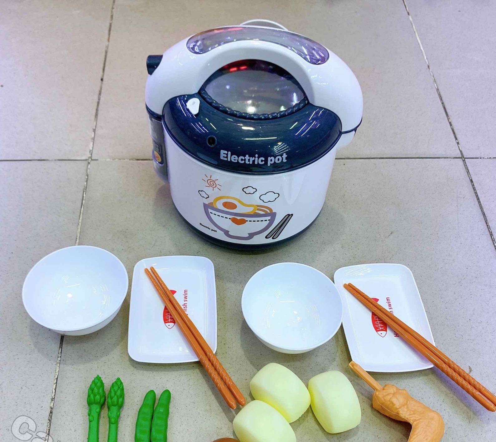 Mô hình nồi cơm điện đen_H341A