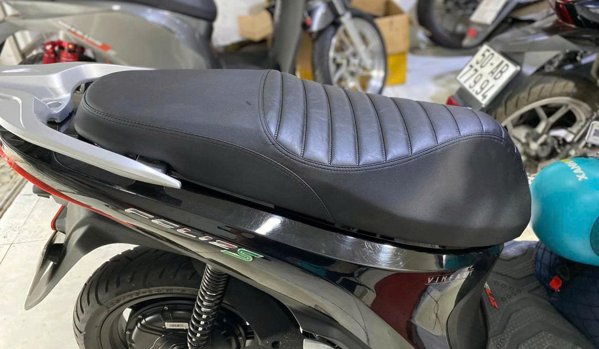 YÊN KLARA MOD NỆM KYMDAN BÁNH MÌ/CARO