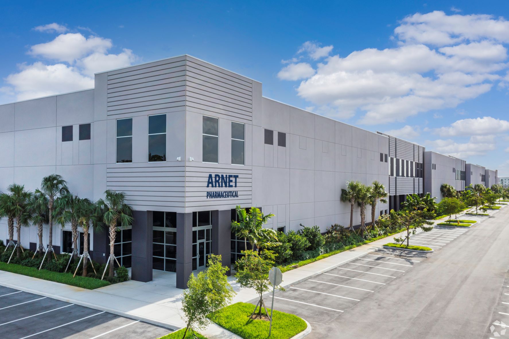 nha-may-san-xua-arnet-pharmaceutical-corporation.jpg