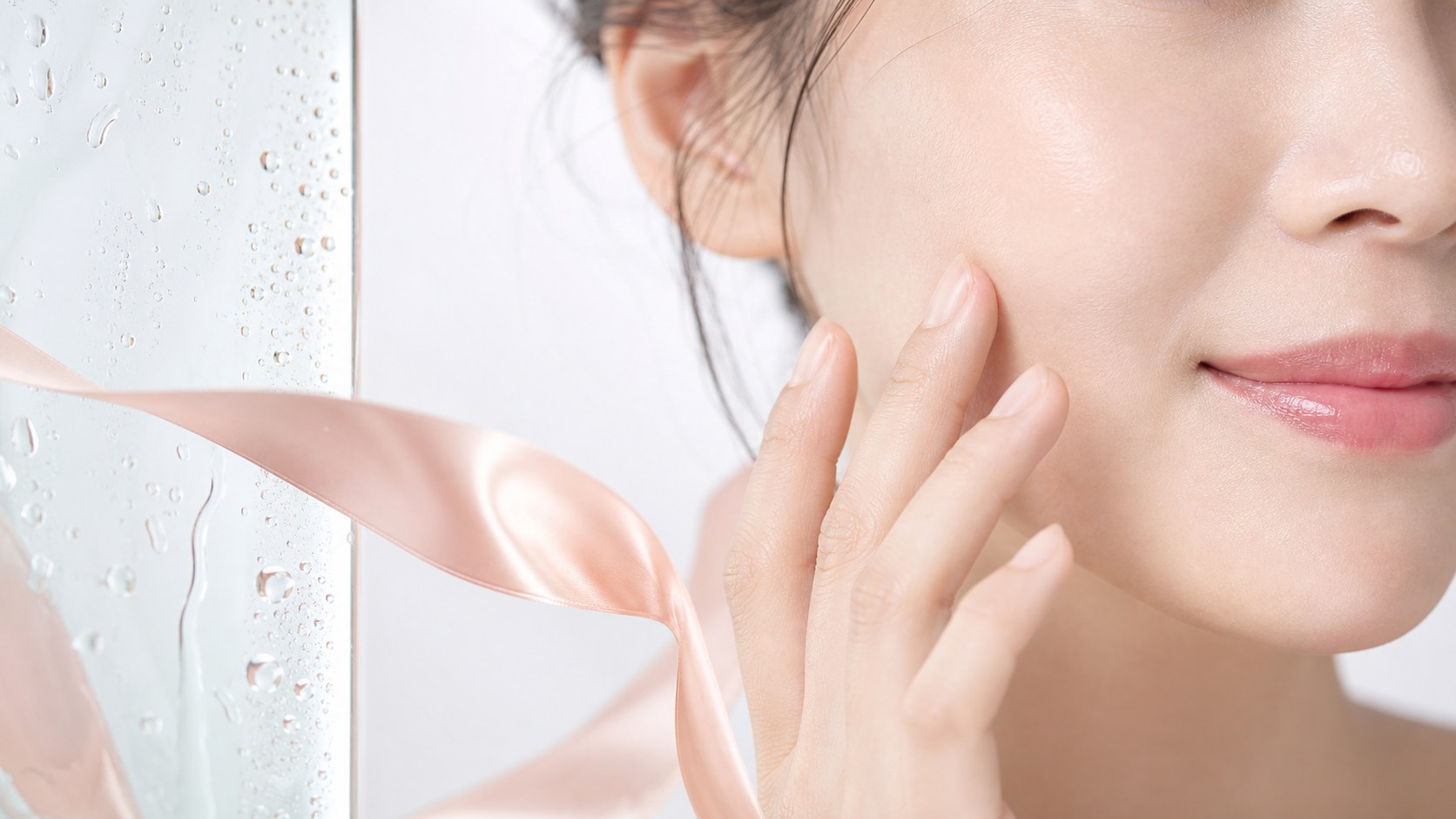 Collagen là protein cấu trúc quan trọng giúp da có độ săn chắc và đàn hồi.