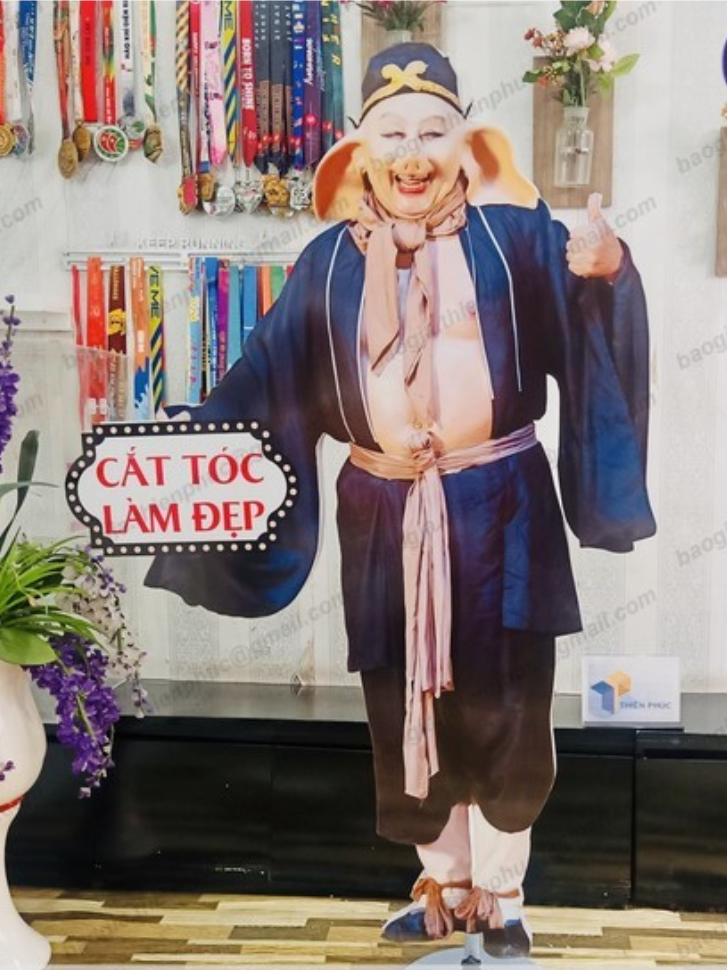 STANDEE HÌNH NGƯỜI DECAL DÁN FORMEX SIÊU ĐẸP