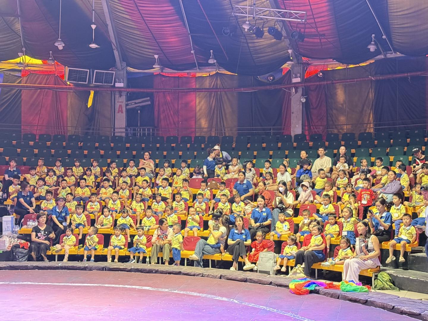 🎪 Trải nghiệm thú vị cùng các tiết mục Xiếc tại Công viên Gia Định 🎪 🎪 Trải nghiệm thú vị cùng các tiết mục Xiếc tại Công viên Gia Định 🎪